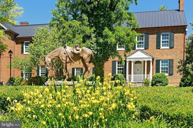 Building Photo - 2211 Hatchers Mill Rd