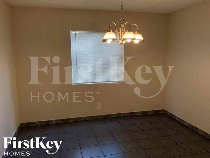 Building Photo - 5784 Strawberry Lakes Cir