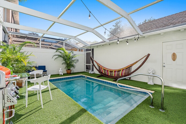 Building Photo - 116 Caravelle Dr