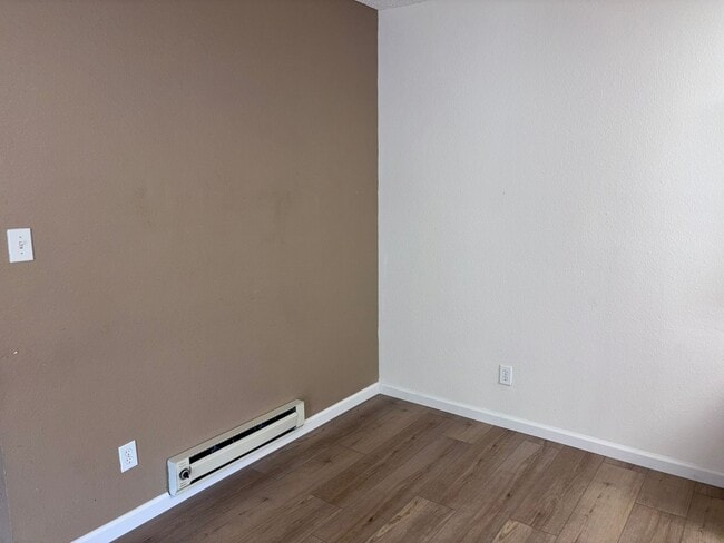 Building Photo - $1900.00-Remodeled 2 Bed 2 Bath, Condo in Glen Cove,(Vallejo) - Downstairs Unit