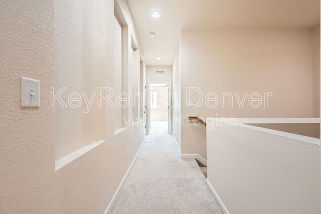 Building Photo - 8951 E Phillips Dr