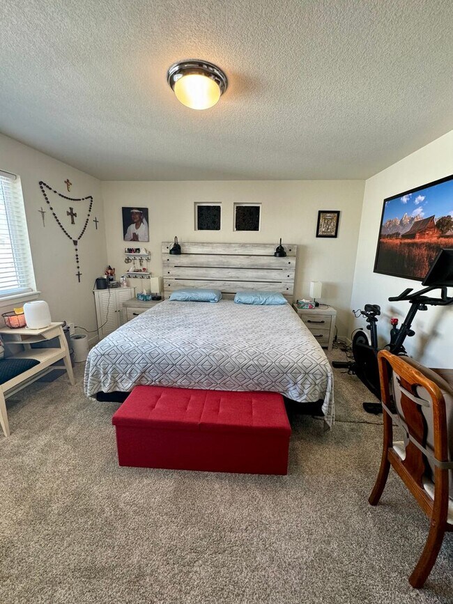 Building Photo - Like New 3 bedroom home in Banning Lewis
