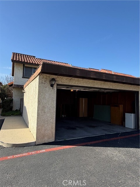 Building Photo - 15266 Ramona Blvd