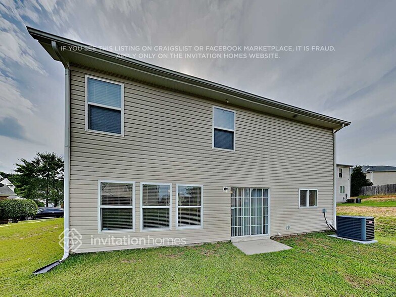 Building Photo - 6113 Mansura Dr