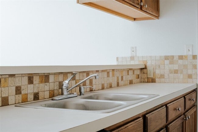 Building Photo - 23393 Nameless Rd