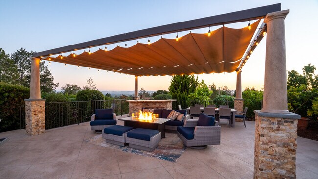 Building Photo - 3551 Kendell Hill Dr