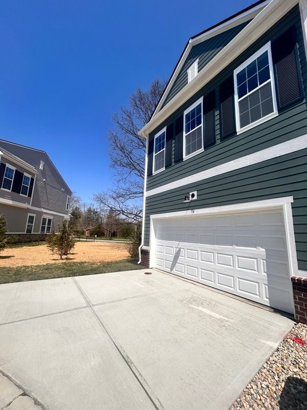 Building Photo - 714 Kinzer Ave