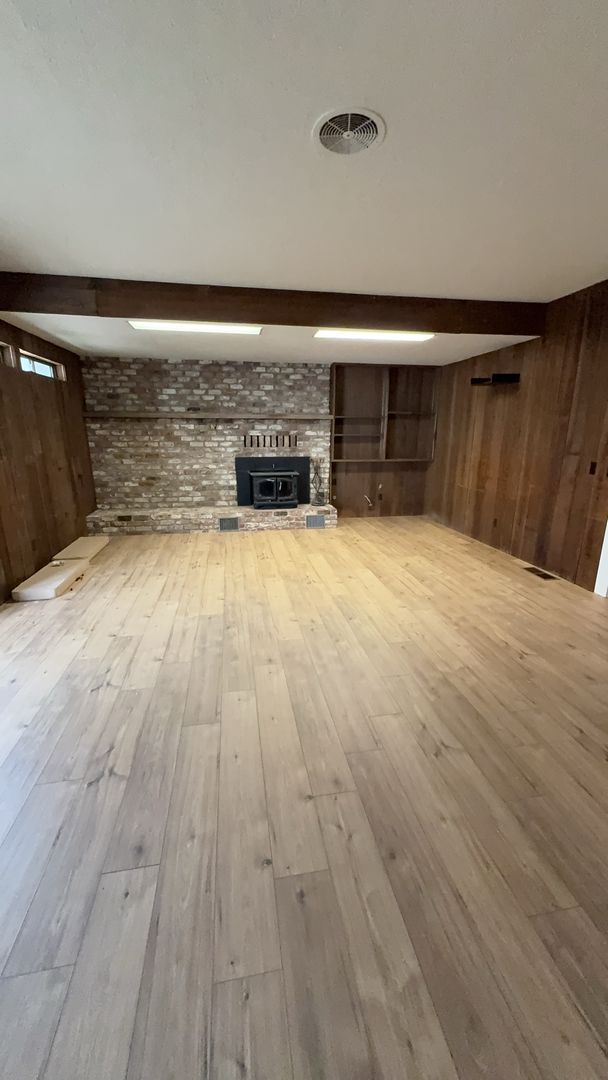 Building Photo - 2619 Maze Blvd