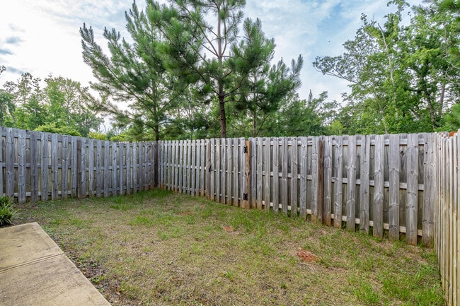 Building Photo - 314 Sumac Trail