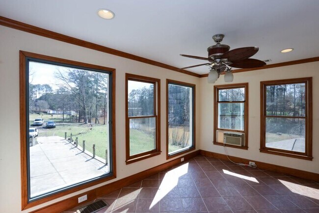 Building Photo - 3602 Jones Mill Rd