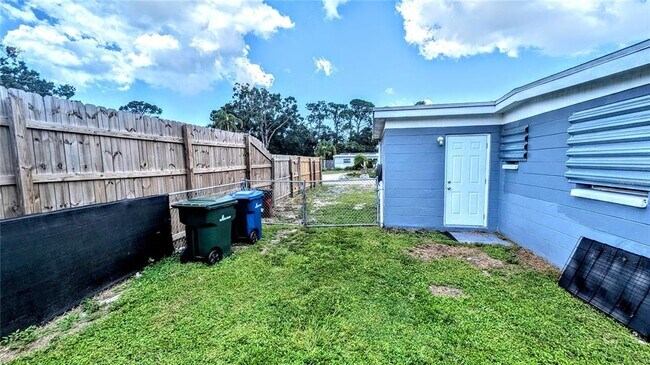Building Photo - 3751 Papai Dr