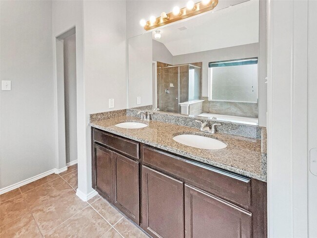 Building Photo - 20419 Canton Trce