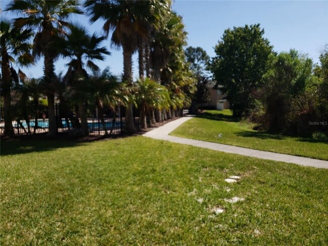 Building Photo - 16530 Cedar Crest Dr