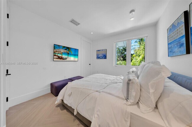 Building Photo - 3510 Segovia St