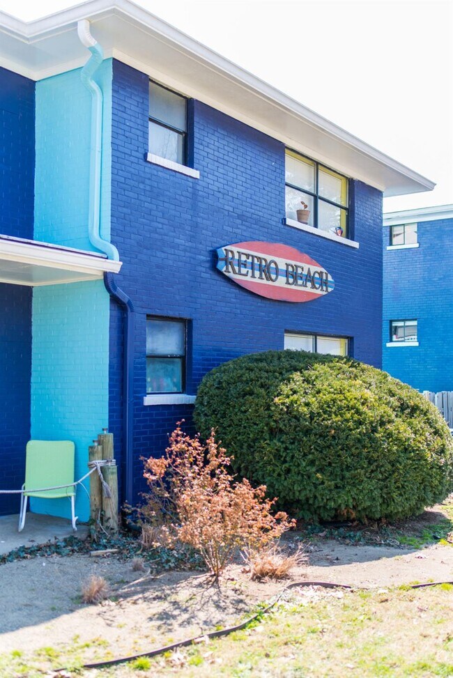Building Photo - 1580 Alexandria Dr