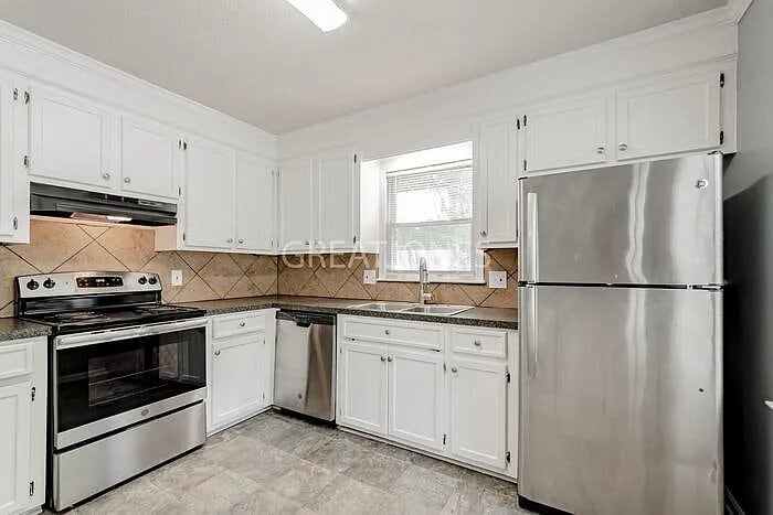 Building Photo - 105 W Sparrowood Run