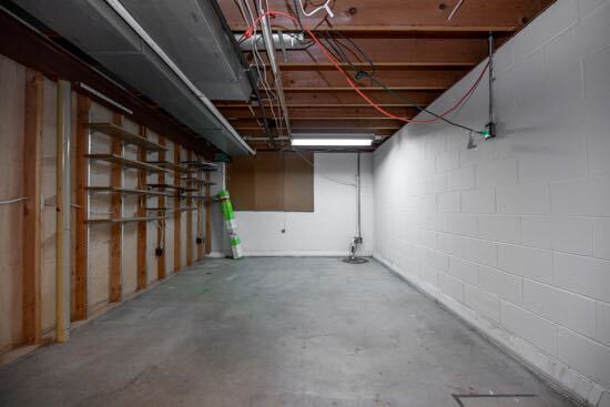 Building Photo - House on quiet cul de sac