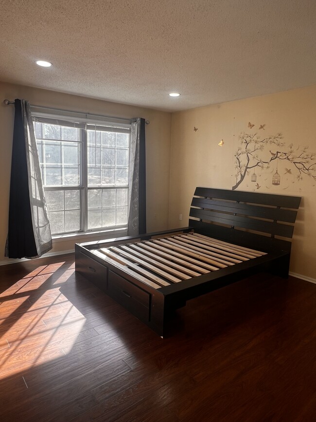 Master Bedroom (Empty) - 5 Caitlin Ct