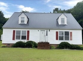 Building Photo - 13015 Hobbton Hwy