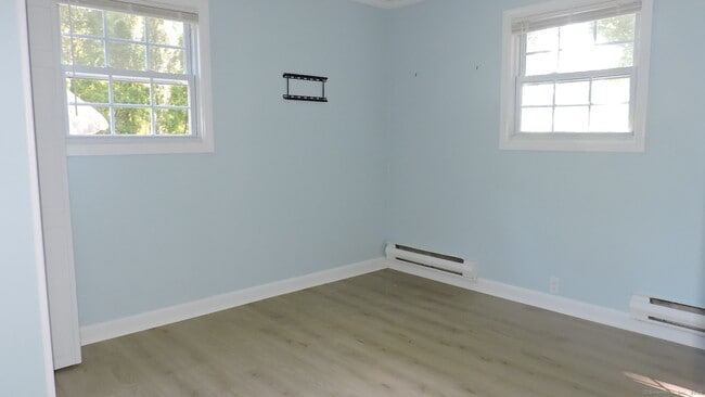 Building Photo - 57 Knollcrest Rd