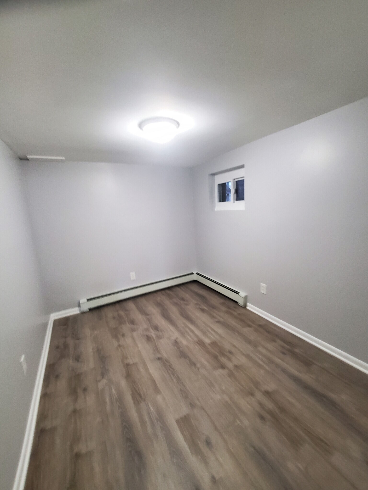 Building Photo - 217 3rd St