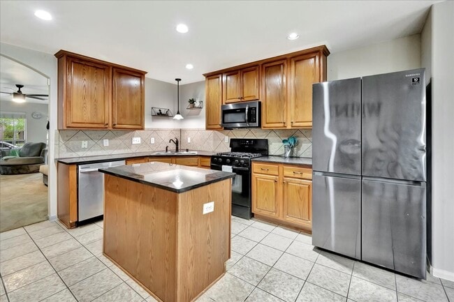 Building Photo - 4026 Bentwood Dr