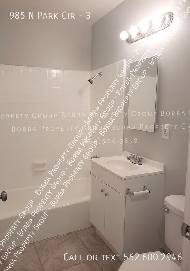 Building Photo - FIRST MONTH FREE***CHARMING 1 BEDROOM| 1 B...