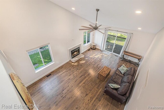 Building Photo - 2471 Woodcliff Trail