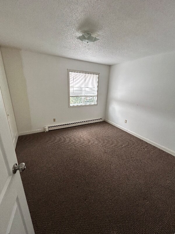 Building Photo - 1512 1st St E