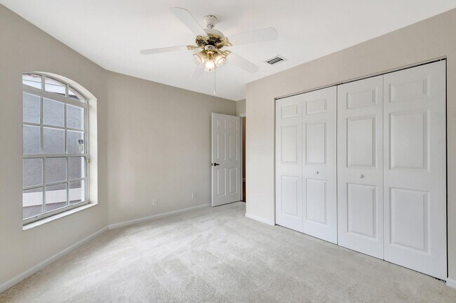 Building Photo - 6779 Indianwood Way