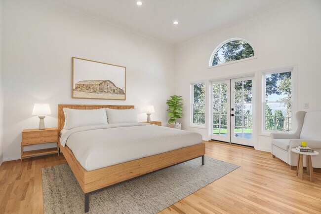 Building Photo - 15851 Mulholland Pl