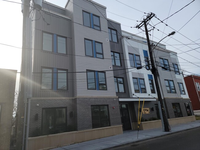 Primary Photo - 61 Virginia Ave