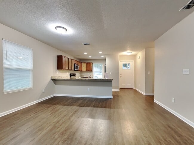 Building Photo - 7033 Camfield Landing Dr