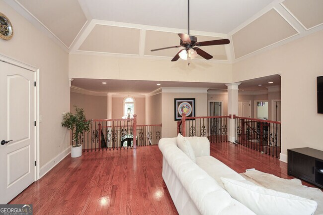 Building Photo - 2210 Spalding Dr