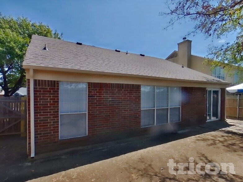 Building Photo - 5522 Silver Maple Dr