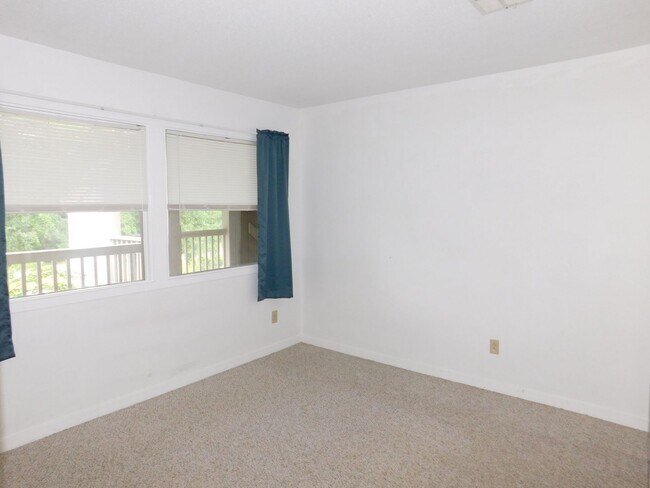 Building Photo - 6222 Harbourside Dr