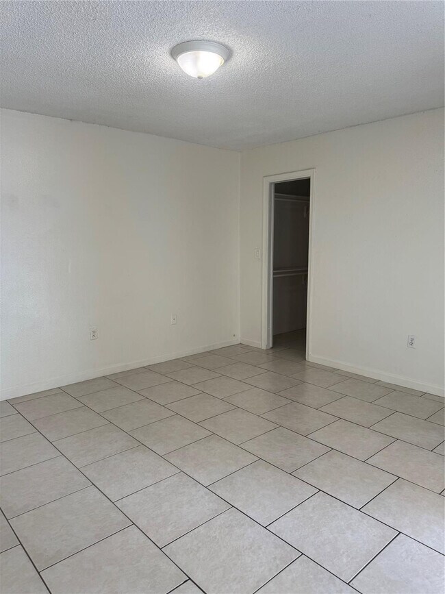 Building Photo - 9651 Sunset Strip