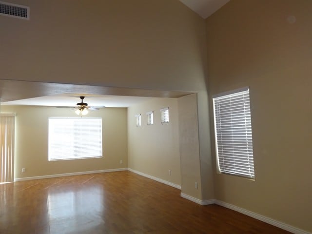 Building Photo - 3501 N 106th Ln