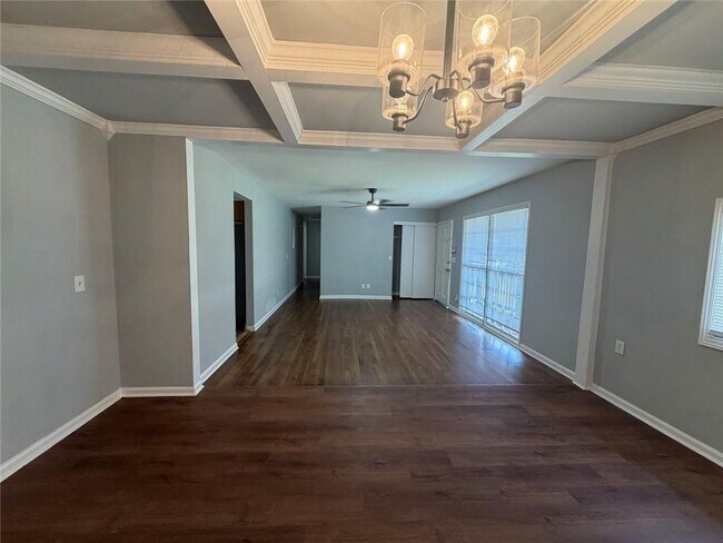 Building Photo - 1633 Slate Rd