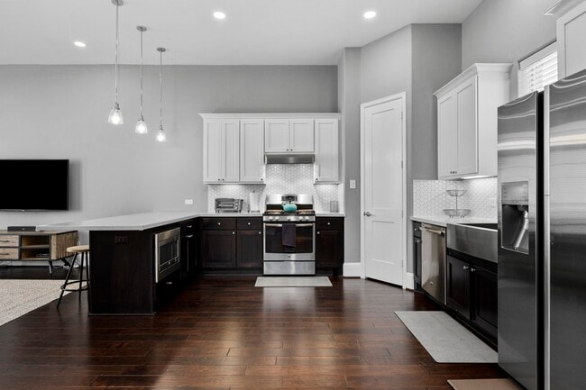 Building Photo - 2120 Genesee St