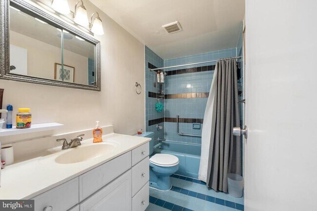 Building Photo - 9701 Fields Rd