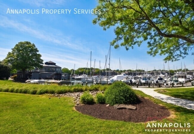 Building Photo - 2118 Chesapeake Harbour Dr