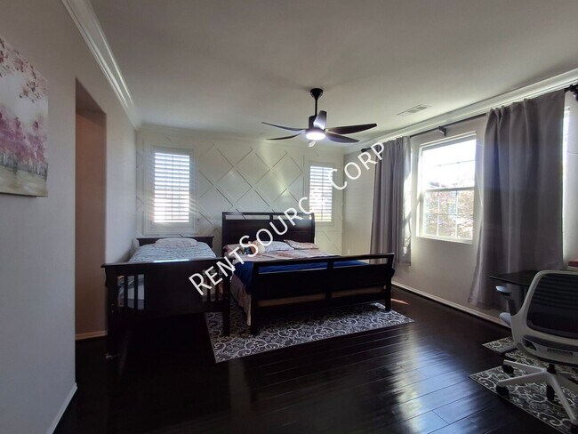 Building Photo - 24355 Verdugo Cir