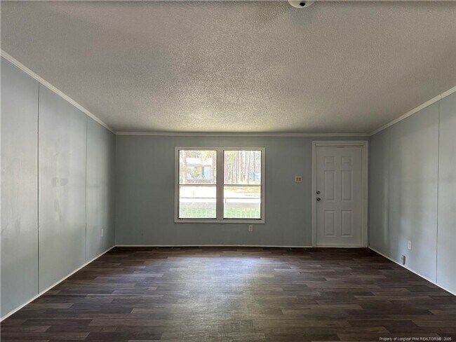 Building Photo - 511 Inverary Dr