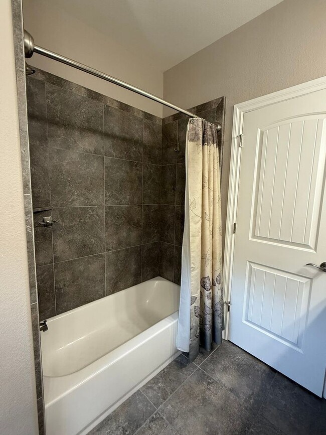 Building Photo - 1317 Cedar Creek Cir