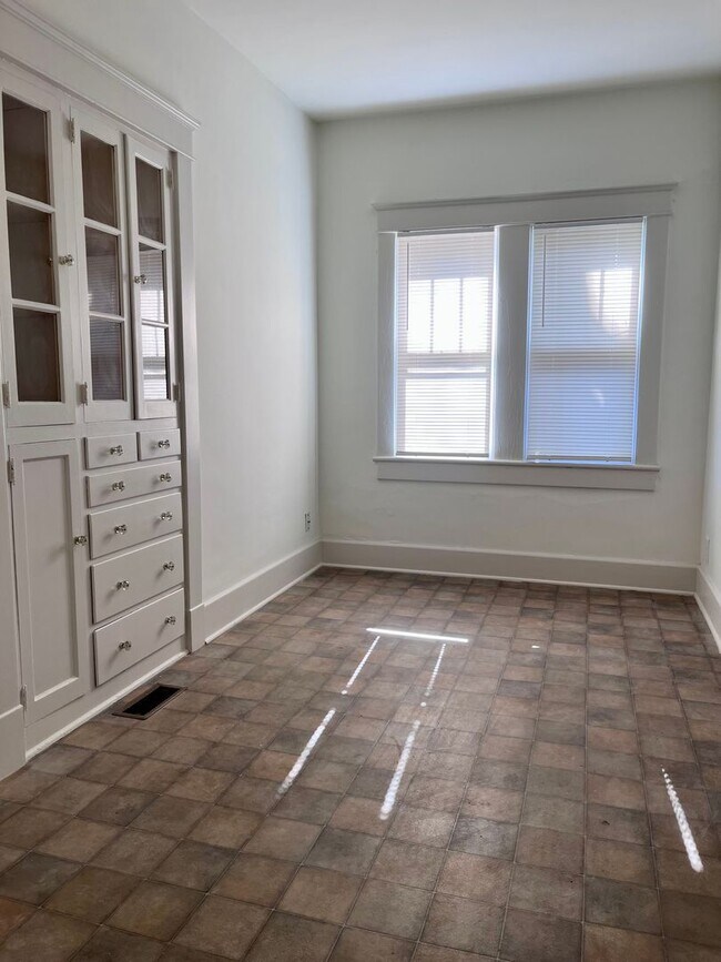 Building Photo - 1510 Franklin Ave