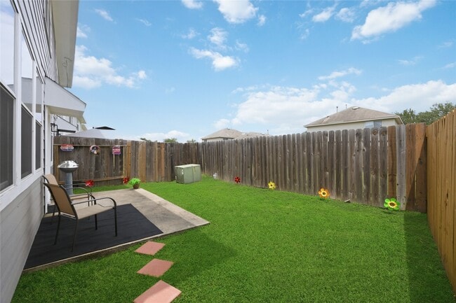 Building Photo - 8813 Elm Drake Ln