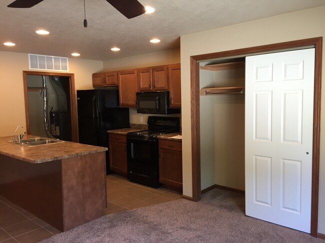 Kitchen and entry closet - 1215 7th St NE