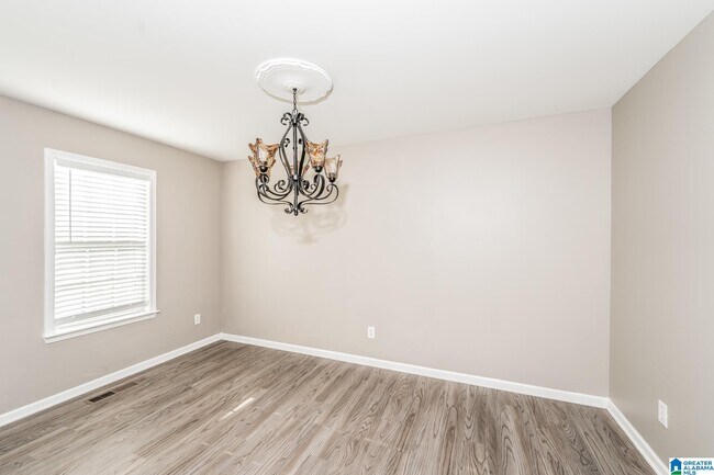 Building Photo - 865 Moonlite Dr