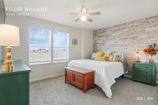 Building Photo - 1539 Spring Water Pt